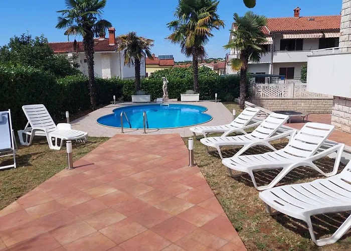 Mio アパート ポレッチ